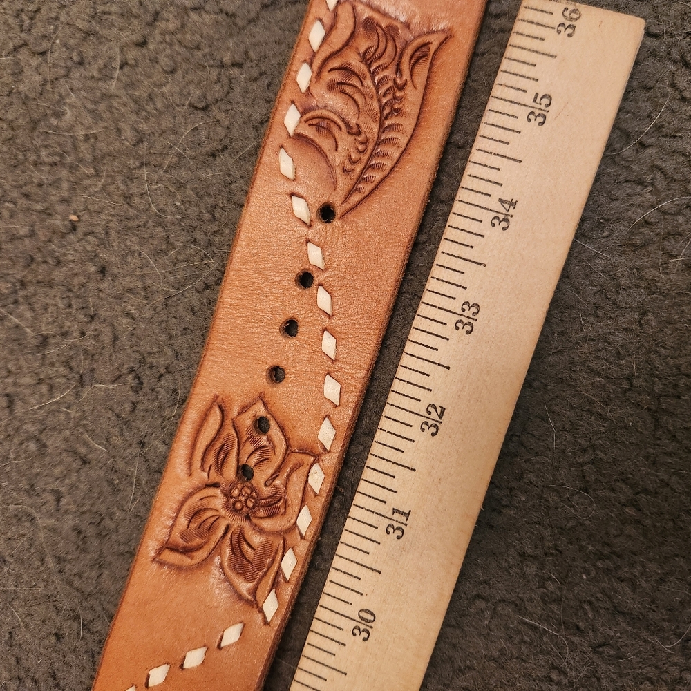Western Rhinestone Belt Size 32 Brown Tooled Leather Cowboy Rodeo Equestrian - Picture 7 of 9